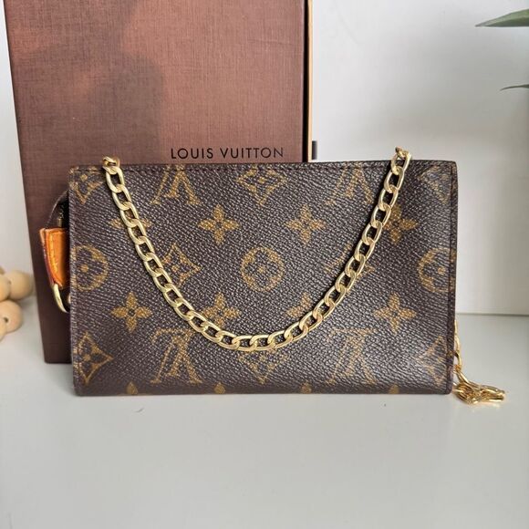✅AUTHENTIC✅LOUIS VUITTON MINI SHOULDER BAG+ BOX - Picture 4 of 15